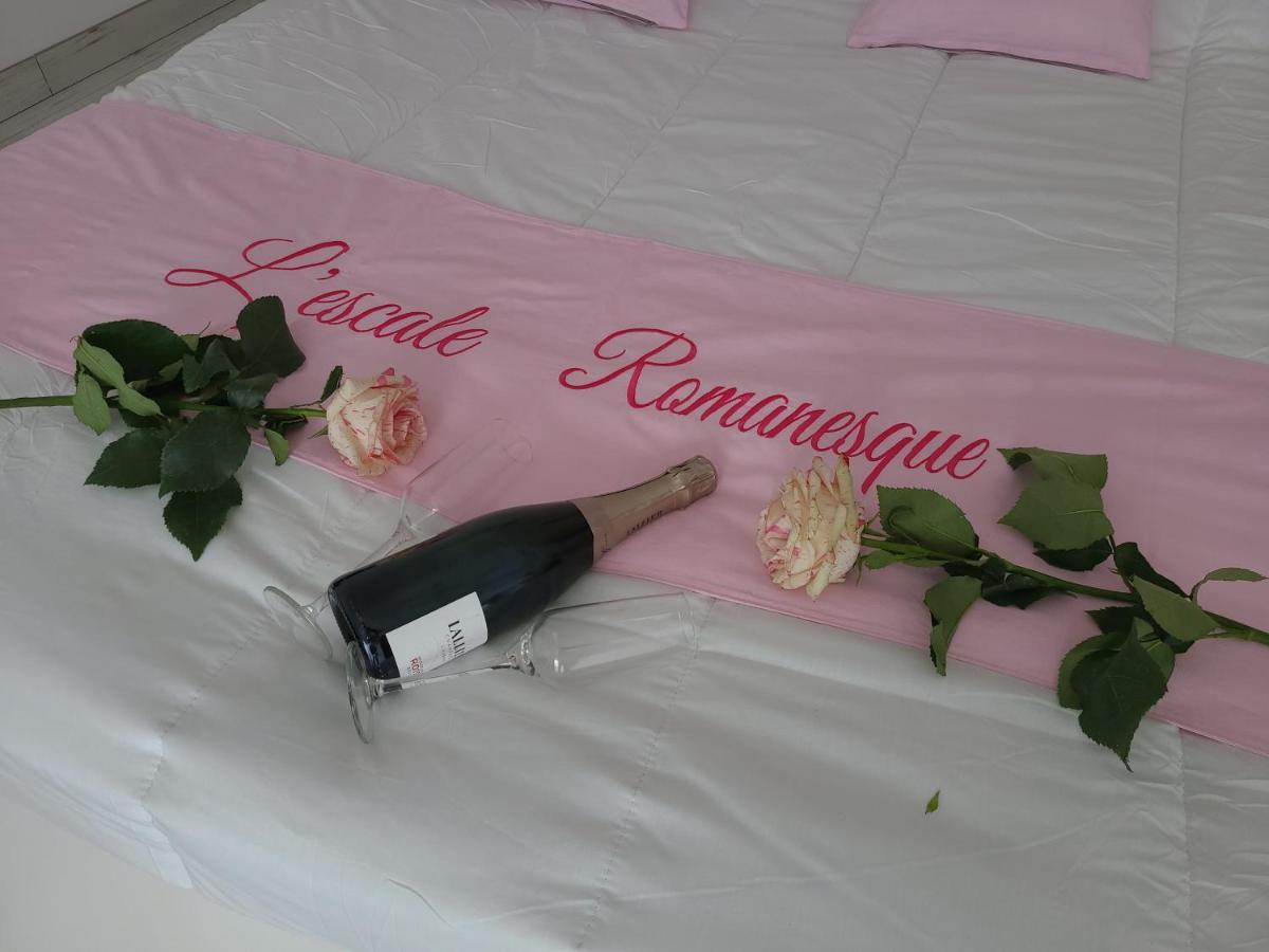 L'Escale Romanesque Ozeville ภายนอก รูปภาพ